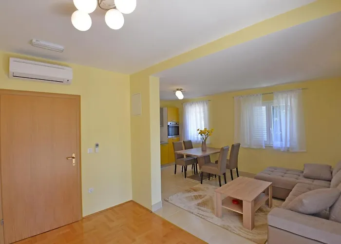 With A Parking Space - 11674 *