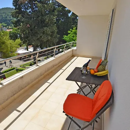With A Parking Space - 11674 * دوبروفينك