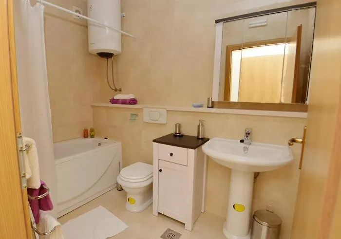 Appartement With A Parking Space - 11674
